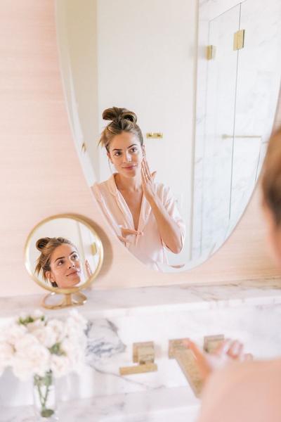 Gunakan Facial Scrub