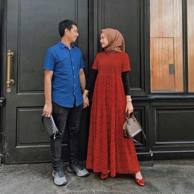 Jilbab Untuk Baju Warna Merah Hati