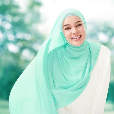 Padu Padan Baju Hijau Tosca Muda Cocok Dengan Jilbab Warna Apa