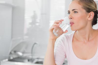 https://blog.doctoroz.com/in-the-news/drinking-more-water-linked-to-eating-less