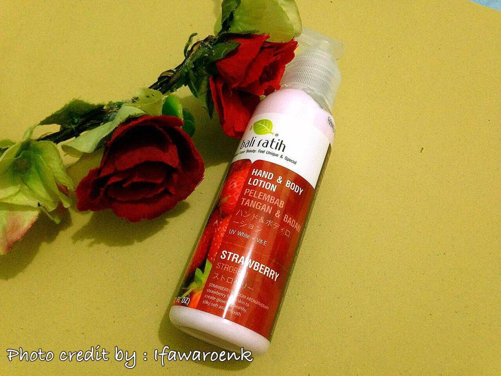 Bali Ratih Body Lotion Strawberry